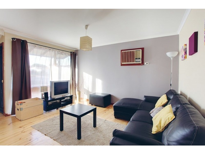 42 Poznan Crescent, Hackham West SA 5163