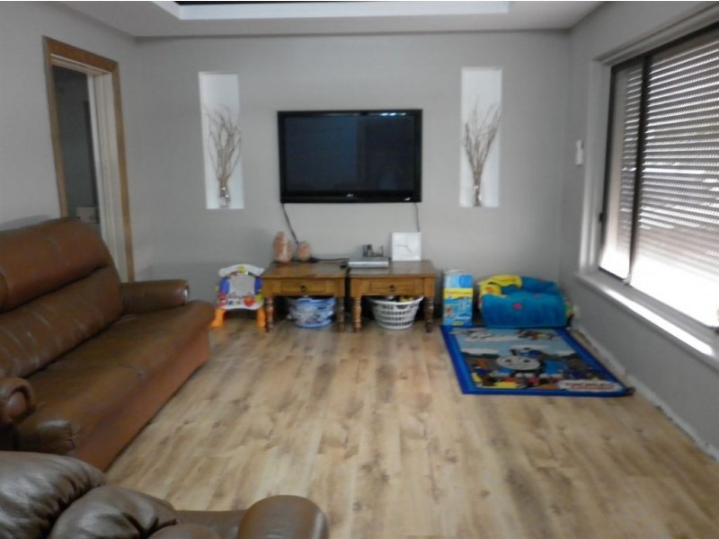 27 Stirling Drive, Morphett Vale SA 5162