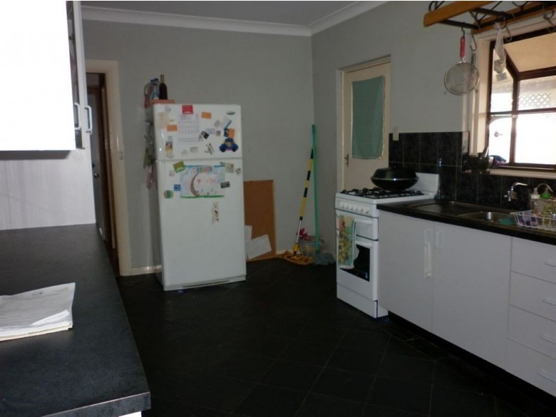 27 Stirling Drive, Morphett Vale SA 5162