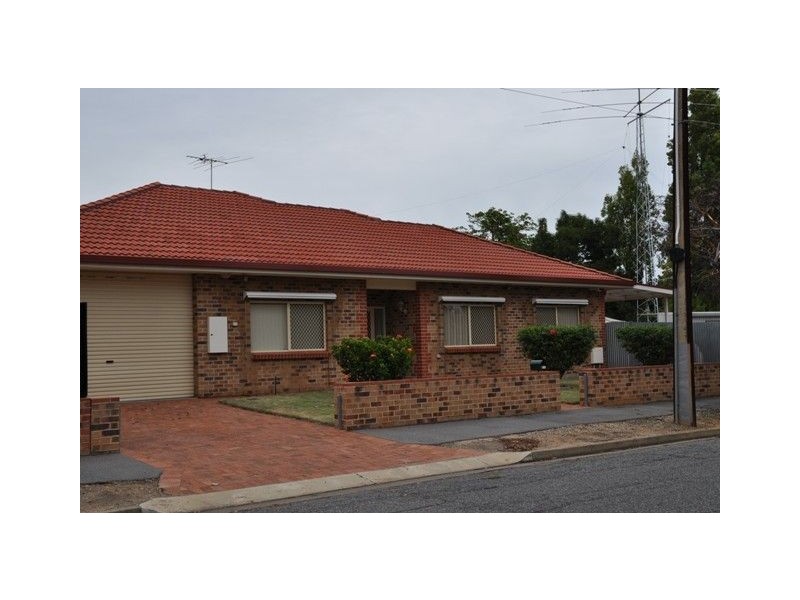 8 Southern Ave, St Marys SA 5042