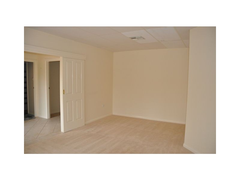 8 Southern Ave, St Marys SA 5042