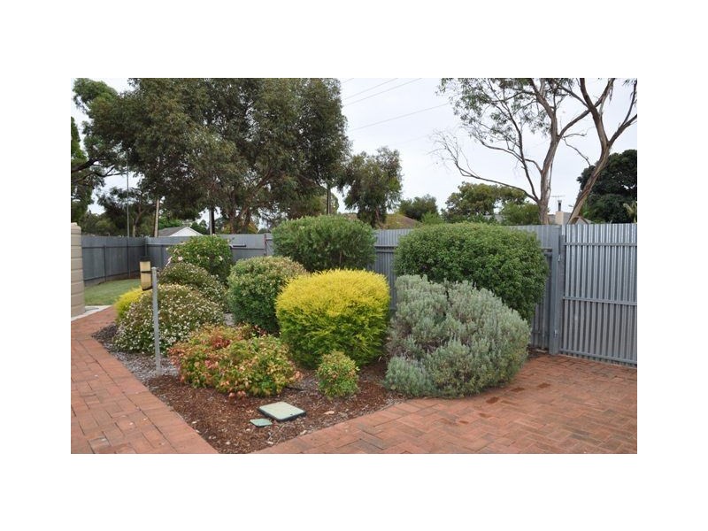 8 Southern Ave, St Marys SA 5042