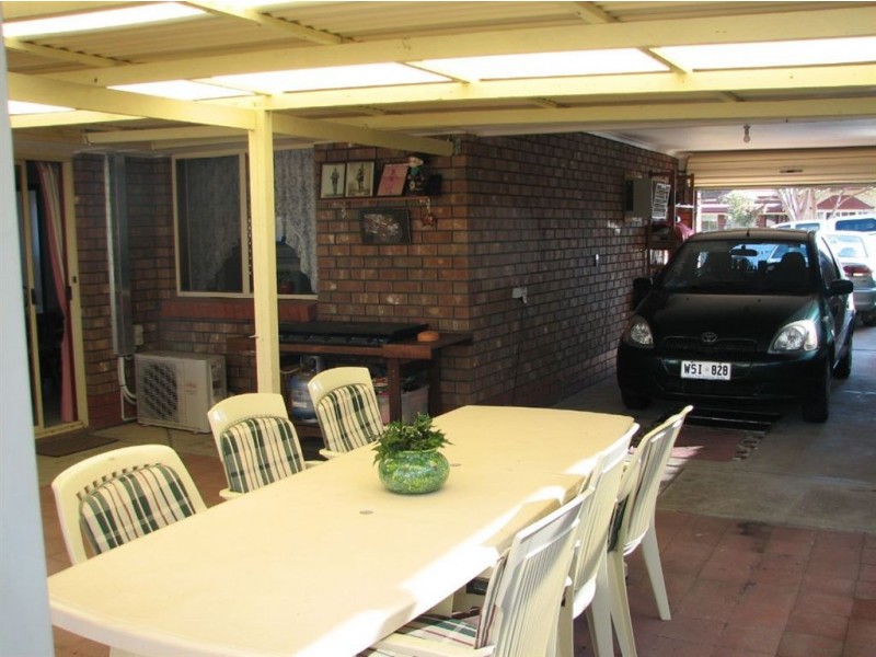 1/8 Debham Street, Morphett Vale SA 5162