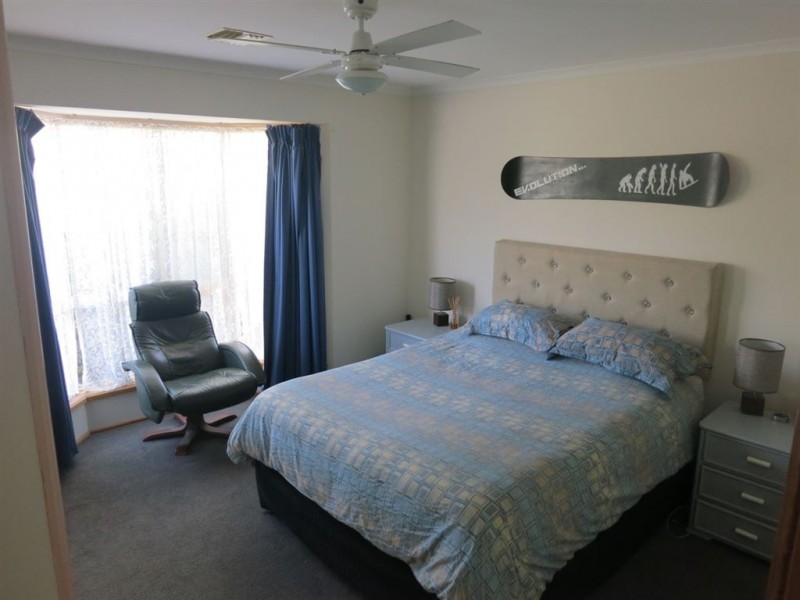 16 Middlebrook Court, Woodcroft SA 5162