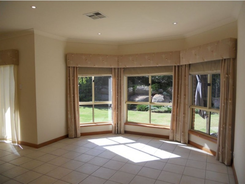 160 Grand Boulevard, Seaford Rise SA 5169