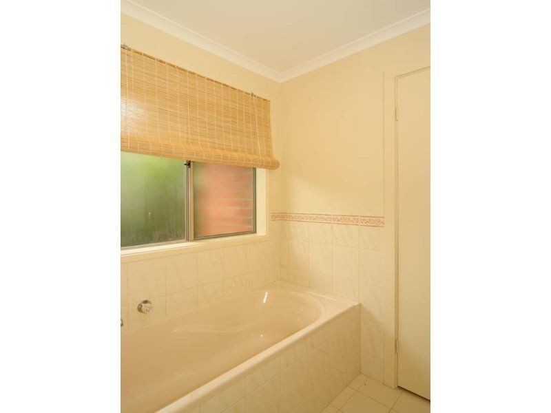 1 Vidmar Court, Woodcroft SA 5162