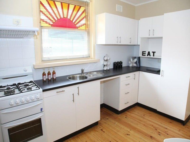 5 Galloway Road, Christies Beach SA 5165