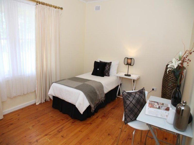 5 Galloway Road, Christies Beach SA 5165