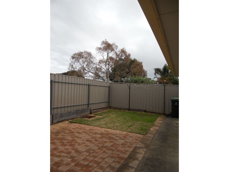 2/17 Simone Crescent, Morphett Vale SA 5162