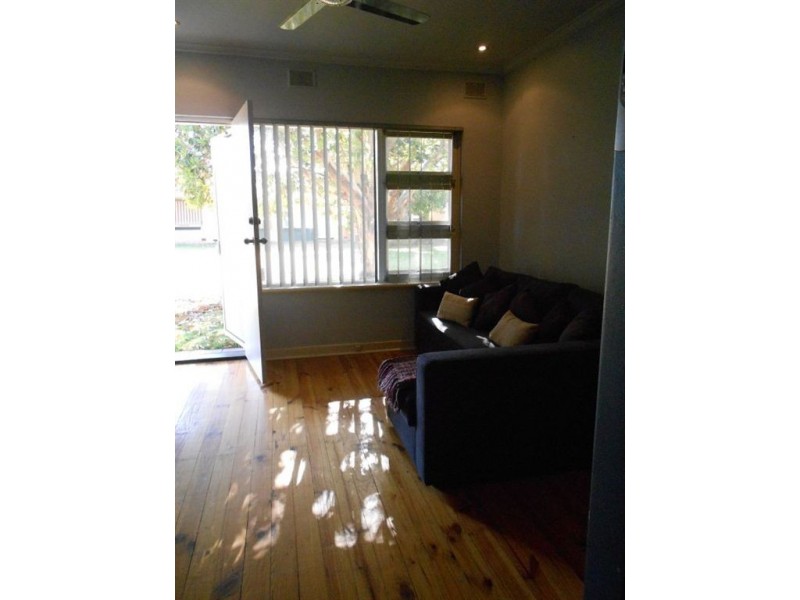 2/37 Pier Street, Glenelg SA 5045