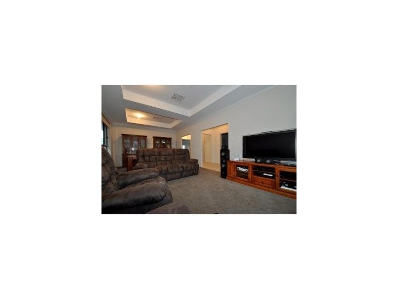 5 Edithburgh Avenue, Seaford Rise SA 5169