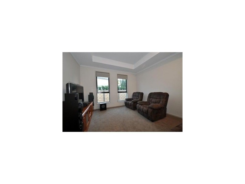5 Edithburgh Avenue, Seaford Rise SA 5169