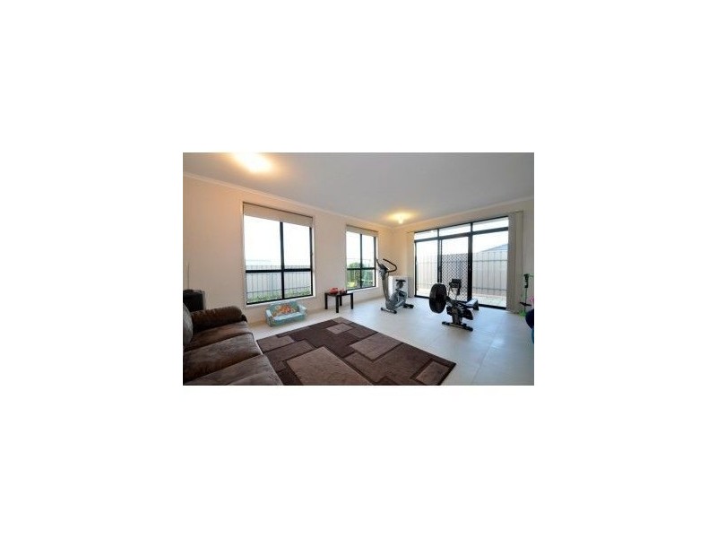 5 Edithburgh Avenue, Seaford Rise SA 5169