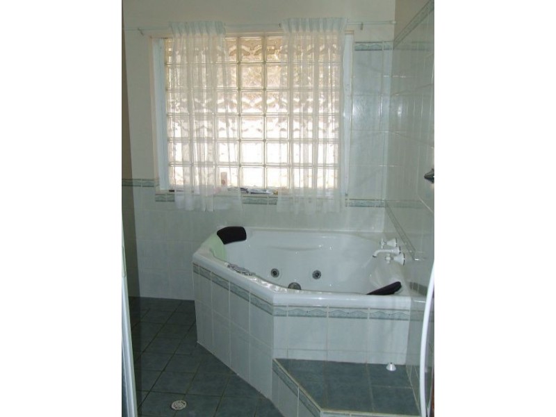 2 Ellendale Avenue, Murray Bridge SA 5253