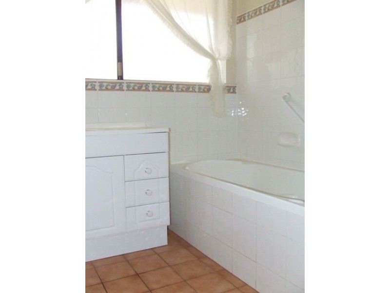 2 Ellendale Avenue, Murray Bridge SA 5253