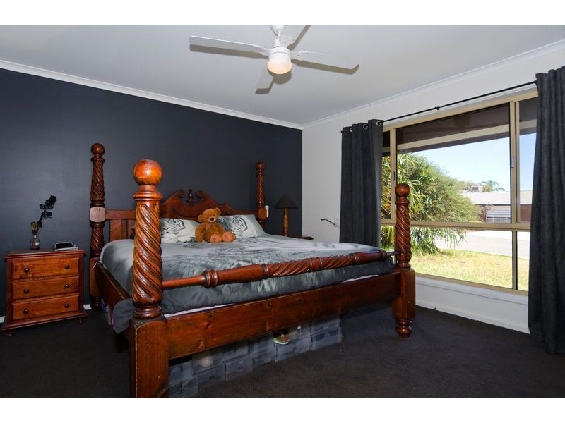 16 Bikila Court, Morphett Vale SA 5162