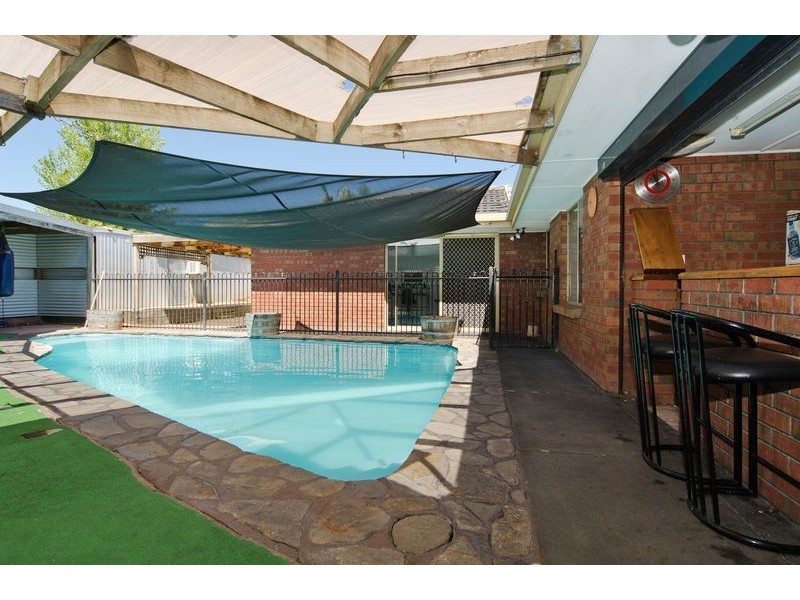 16 Bikila Court, Morphett Vale SA 5162