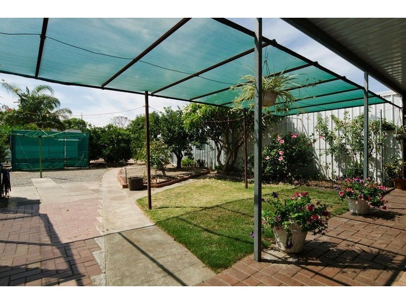 3 Burton Avenue, Park Holme SA 5043