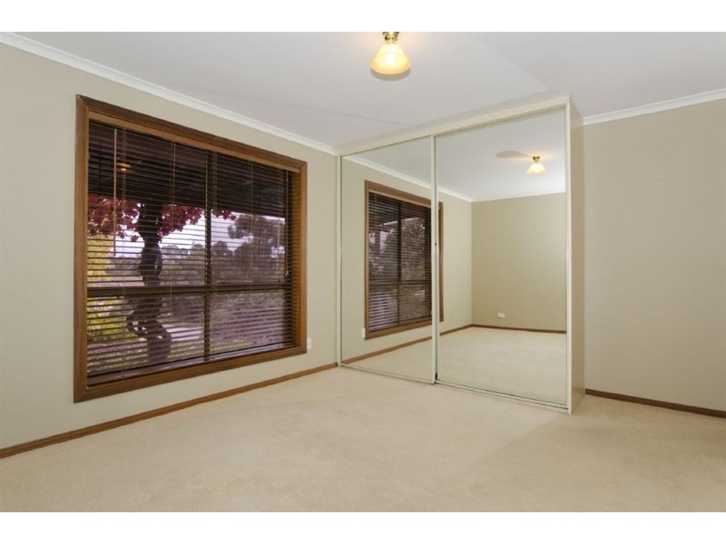 5 Delta Crescent, Aberfoyle Park SA 5159