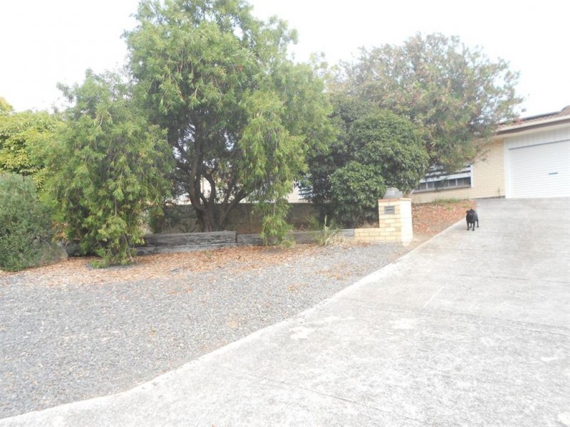 39 Haseldene Drive, Christie Downs SA 5164