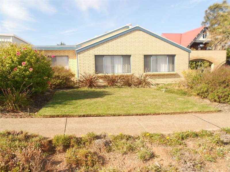 18 Clement Terrace, Christies Beach SA 5165