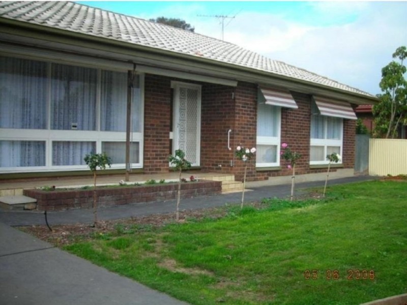 4 Corpe Avenue, Port Noarlunga SA 5167