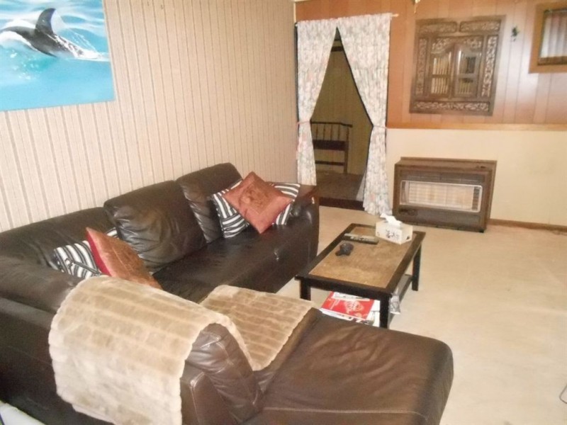 43 Warsaw Crescent, Hackham West SA 5163