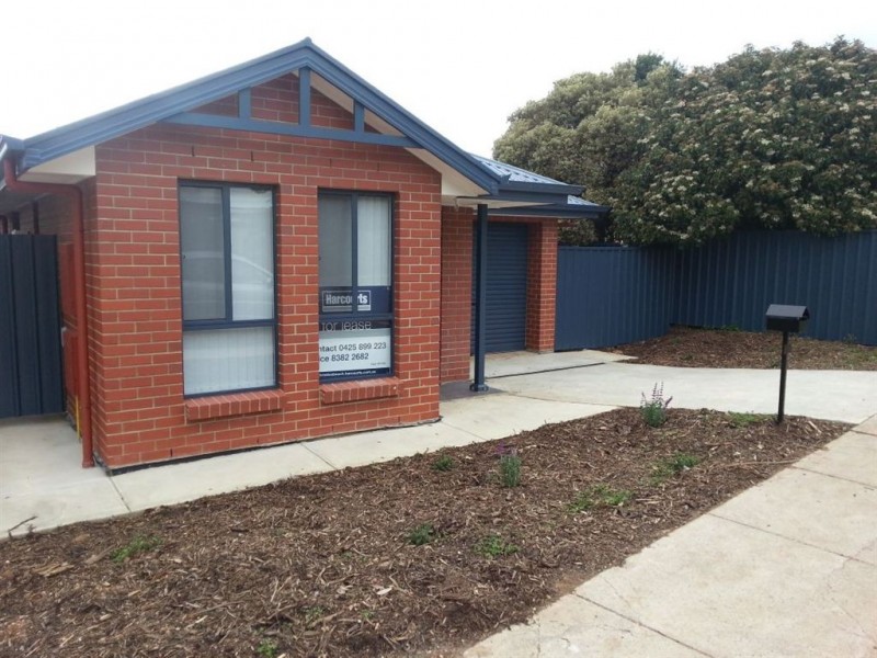 1a Oliver Street, Christie Downs SA 5164