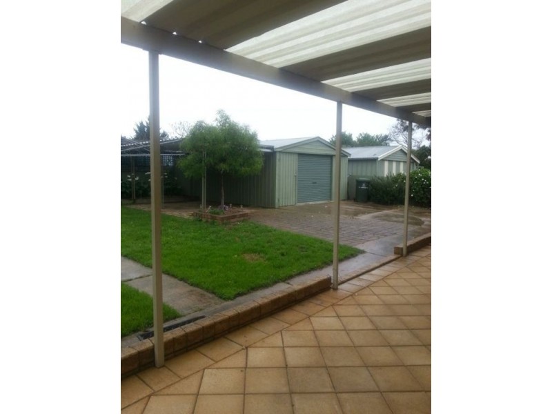 8 Lambert Avenue, Christies Beach SA 5165