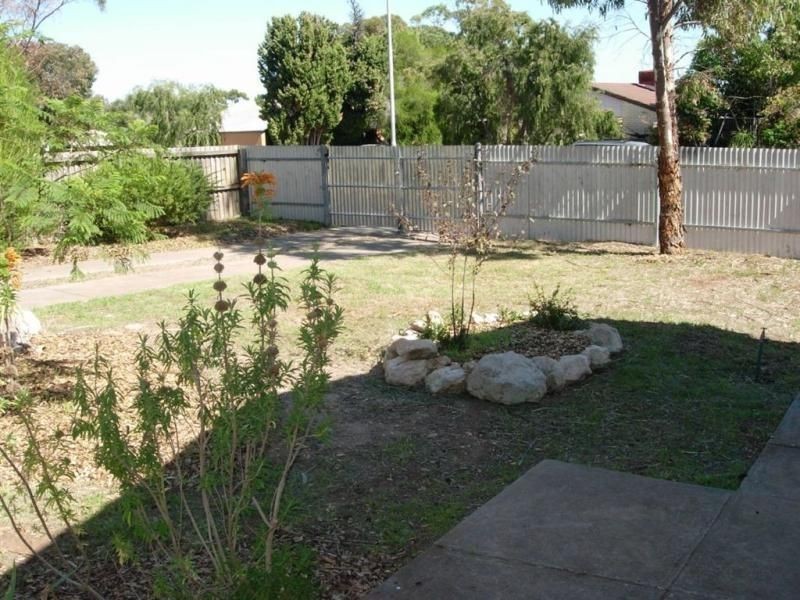 6 Poznan Crescent, Hackham West SA 5163