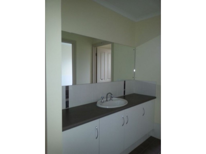 6 Bond Street, Mclaren Vale SA 5171