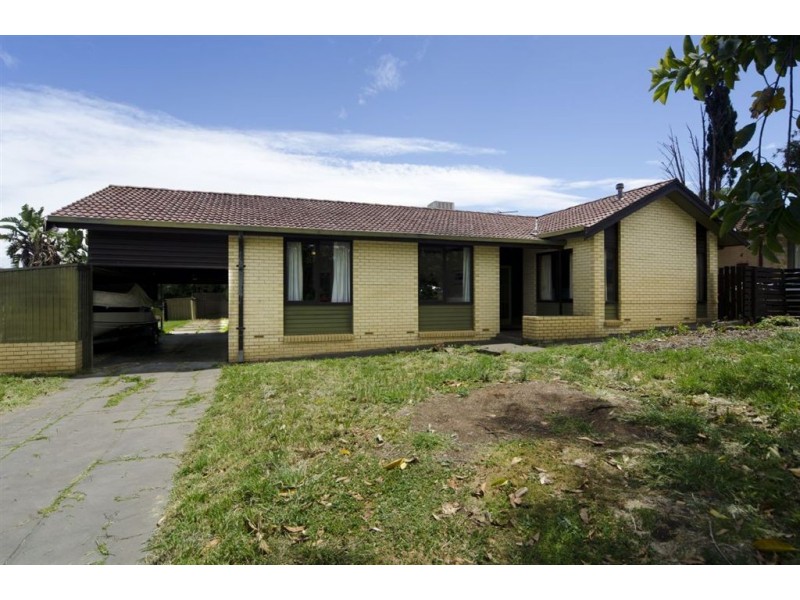 27 Wakefield Avenue, Morphett Vale SA 5162