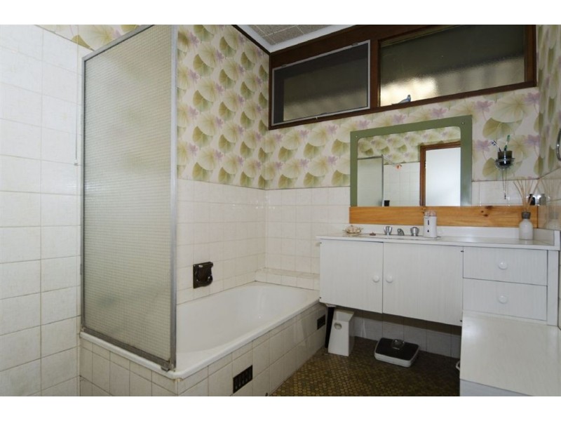 27 Wakefield Avenue, Morphett Vale SA 5162