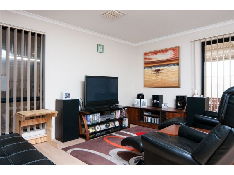 16 Fuschia Street, Huntfield Heights SA 5163