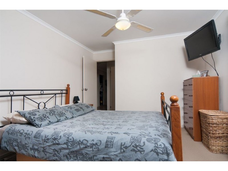 16 Fuschia Street, Huntfield Heights SA 5163