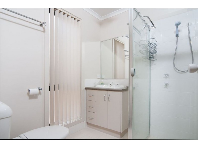 16 Fuschia Street, Huntfield Heights SA 5163