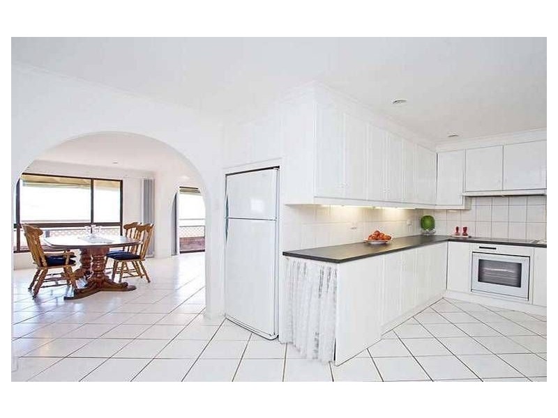 7 Grand Central Avenue, Hallett Cove SA 5158