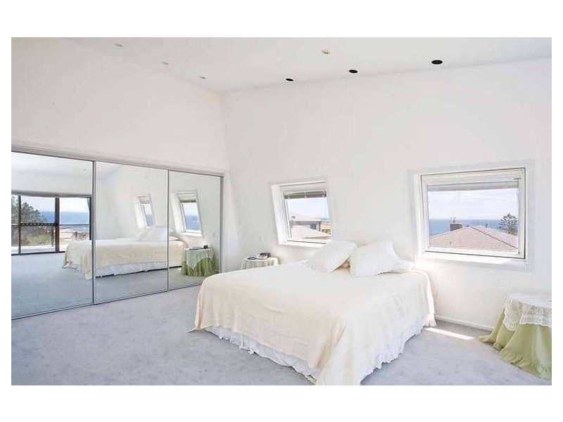 7 Grand Central Avenue, Hallett Cove SA 5158