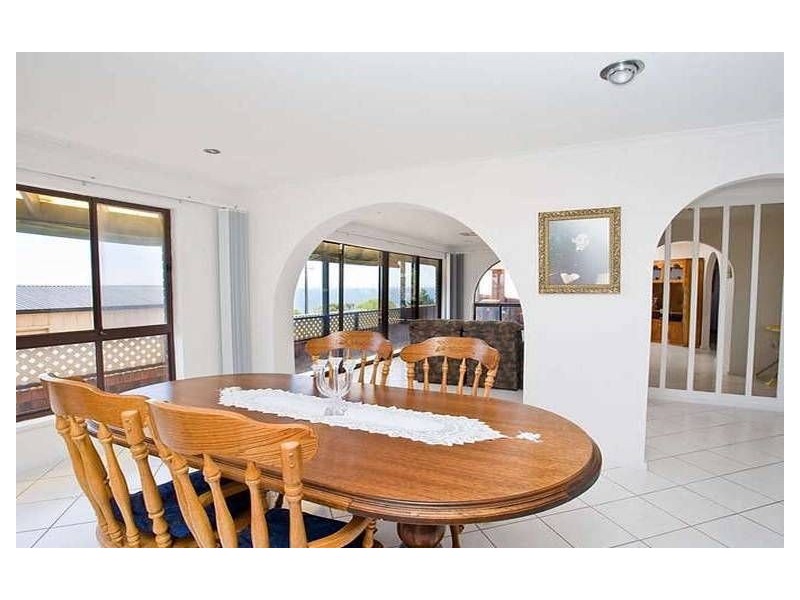 7 Grand Central Avenue, Hallett Cove SA 5158