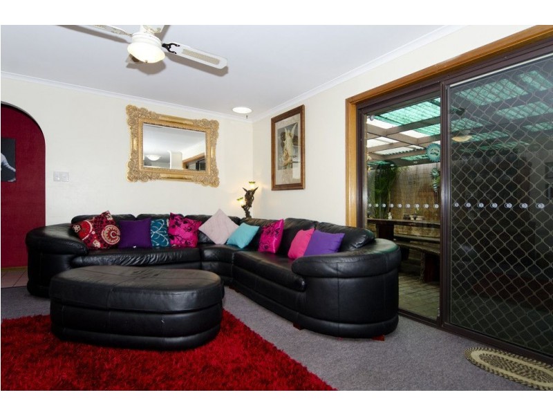 2 Bounty Street, Moana SA 5169