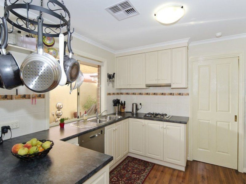 6 Robinson Street, Sheidow Park SA 5158