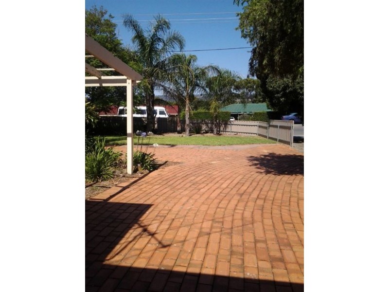 13 Young Street, Reynella SA 5161