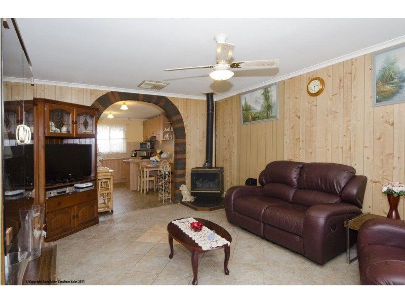 4 Avon Avenue, Morphett Vale SA 5162