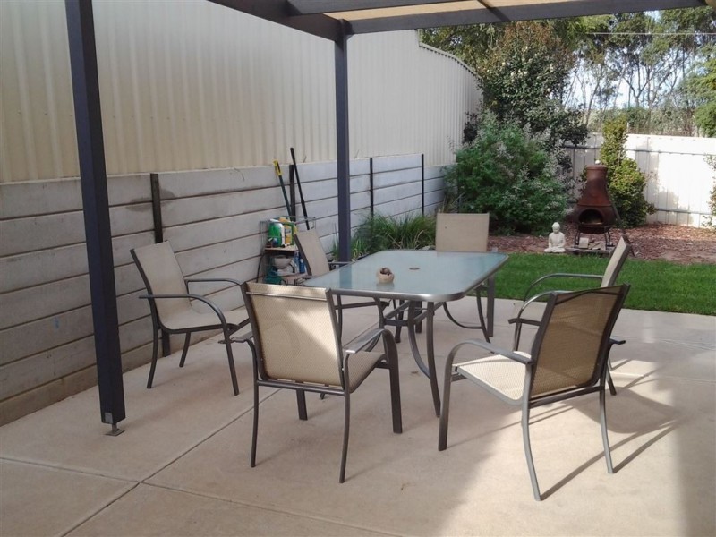 3 Lucy Court, Trott Park SA 5158