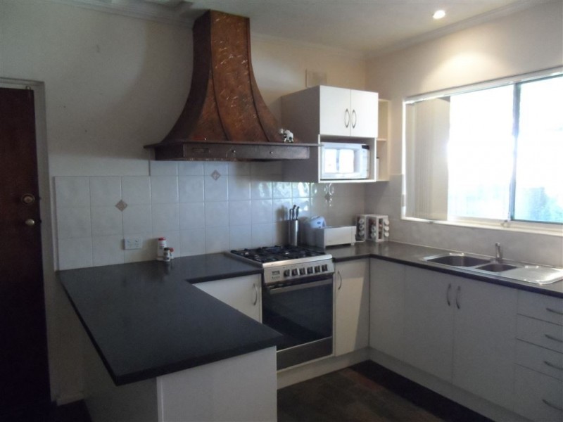 8 Elgin Ave, Christies Beach SA 5165