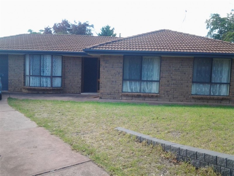 26 Oakhill Crescent, Morphett Vale SA 5162