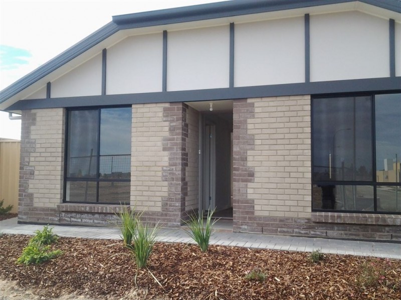 2 Nipper Close, Seaford Meadows SA 5169