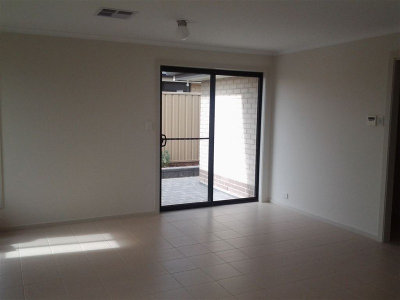2 Nipper Close, Seaford Meadows SA 5169