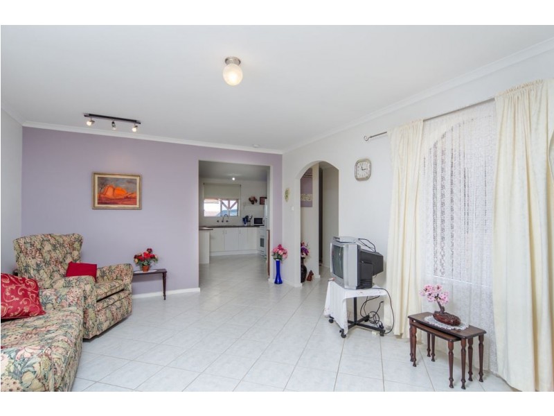 25 Ivy Street, Huntfield Heights SA 5163