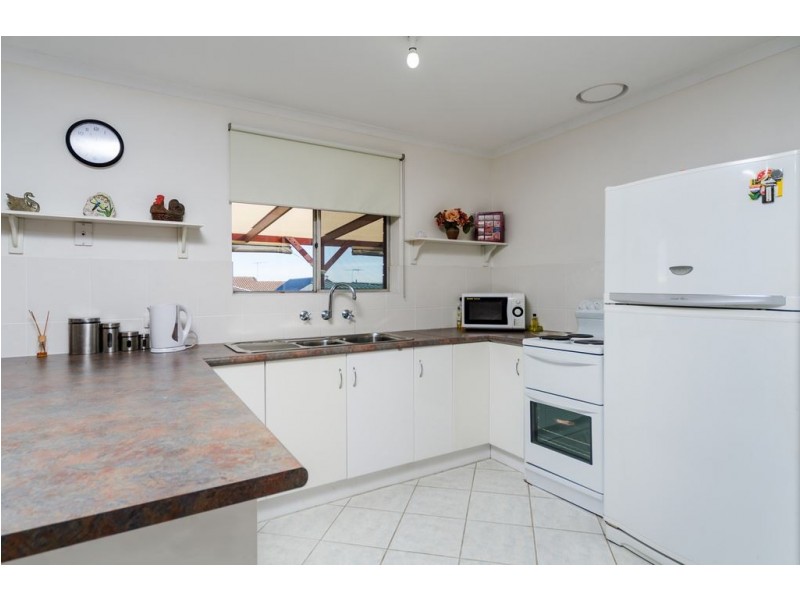 25 Ivy Street, Huntfield Heights SA 5163